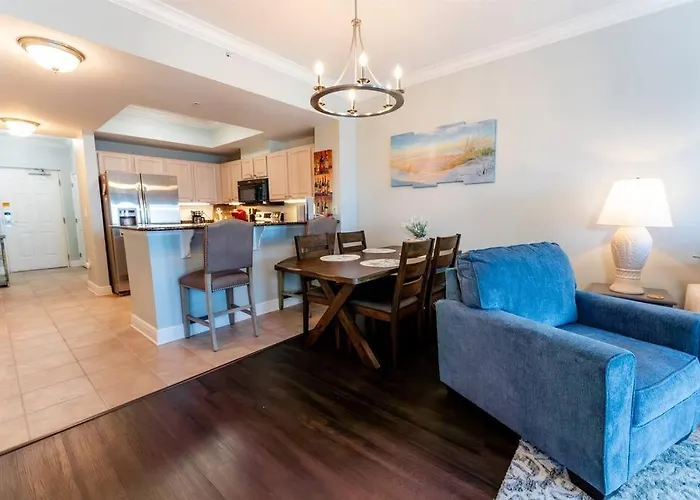 12th Floor 2 Bedroom At Crystal Tower, 2 Outdoor Pools And Lazy River, Heated Indoor Pool, Direct Access Apartment