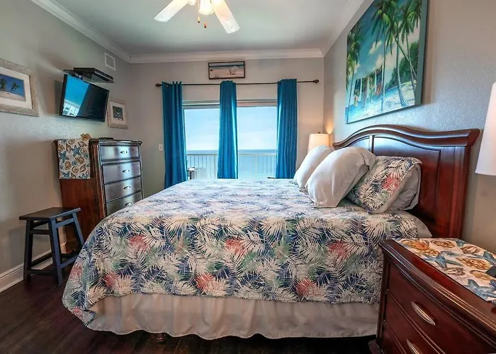 12th Floor 2 Bedroom At Crystal Tower, 2 Outdoor Pools And Lazy River, Heated Indoor Pool, Direct Access Gulf Shores