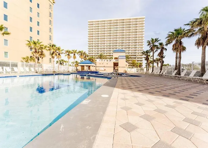 12th Floor 2 Bedroom At Crystal Tower, 2 Outdoor Pools And Lazy River, Heated Indoor Pool, Direct Access Apartment *